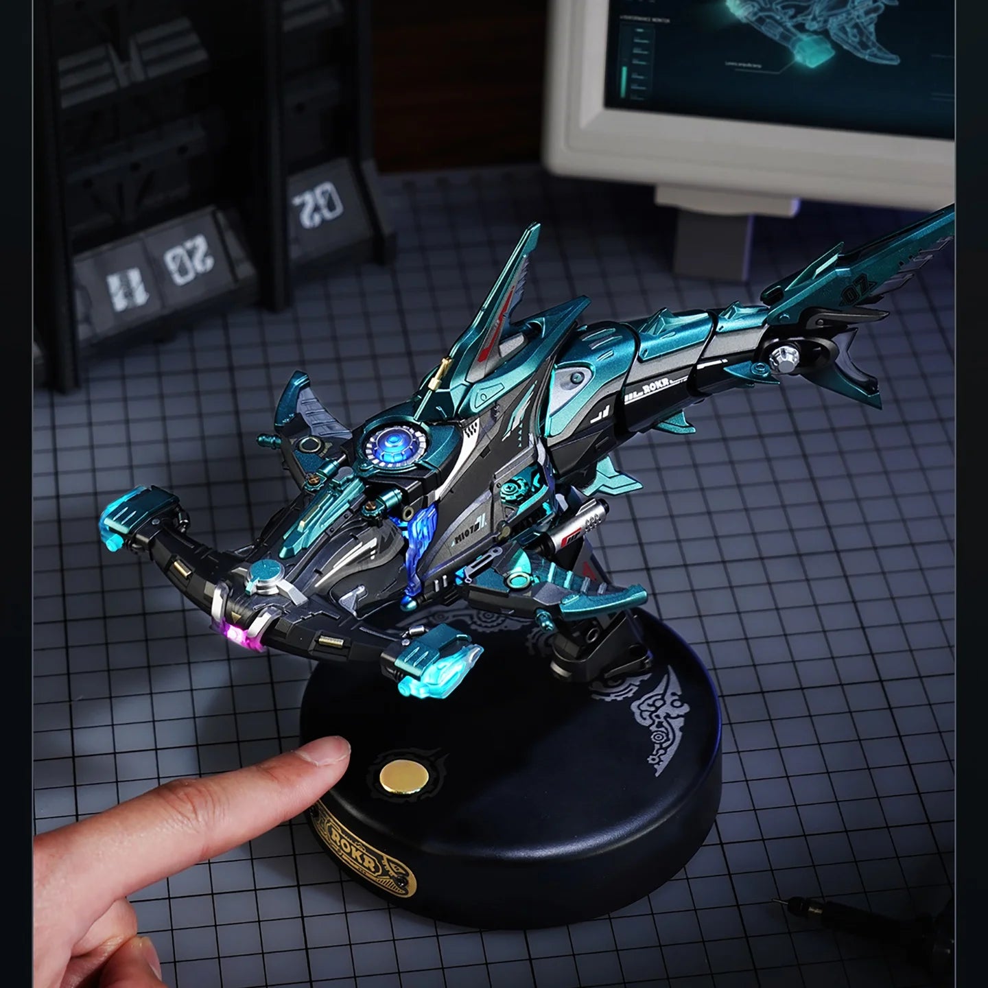ROBOTIME Rokr Hammerhead Shark Model 3D Puzzle with Gear Drive Cool Tech Decor Unique Birthday Gift for Boys Men