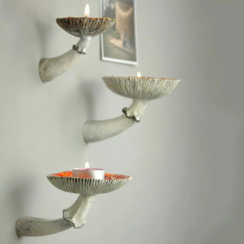 7/10/13cm Resin Amanita Shaped Floating Shelf Wall Mounted Mushroom Hanging Shelf Halloween Decor Keys Holder Home Ornaments