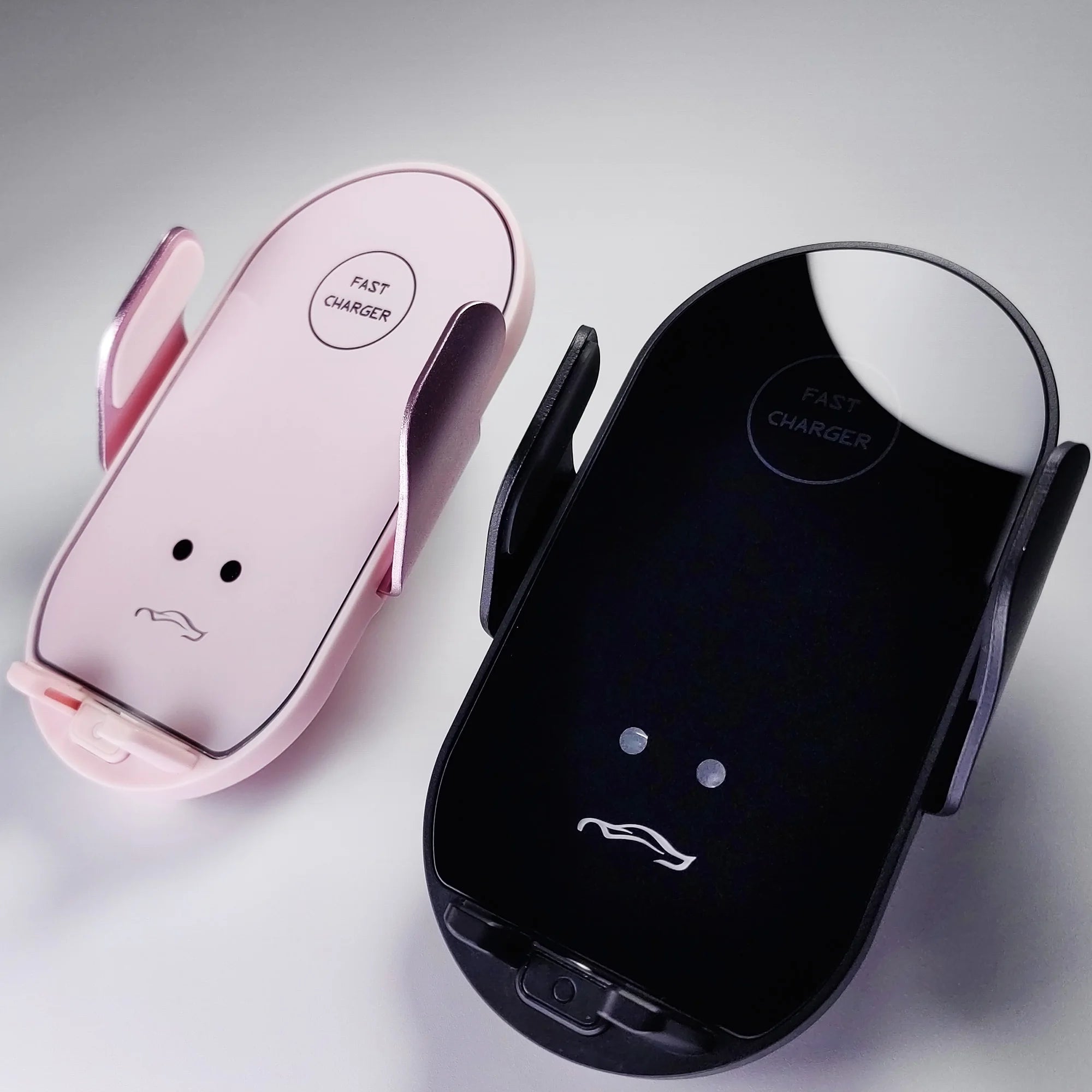 For Leapmotor T03 2020 2021 2022 2023 2024 Car Phone Holder Wireless Charging Bracket Base Gravity Stand Phone Mount Accessories