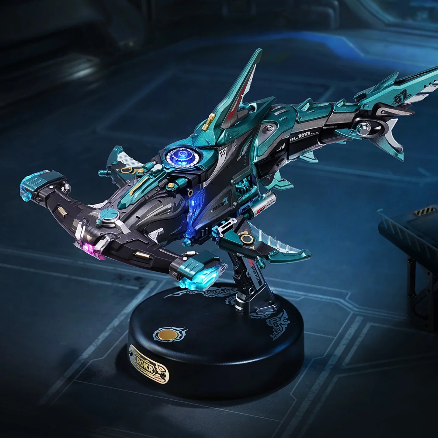 ROBOTIME Rokr Hammerhead Shark Model 3D Puzzle with Gear Drive Cool Tech Decor Unique Birthday Gift for Boys Men