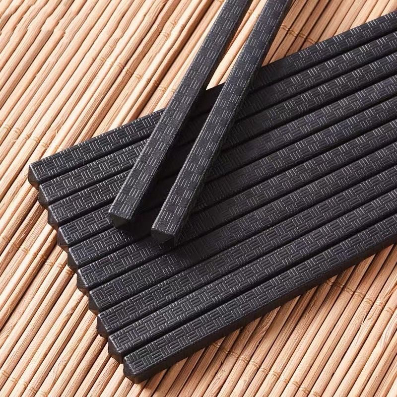 1 pair Japan Sushi Chopsticks Set Alloy Chopsticks Pointed Black High Temperature Resistant Cutlery Kitchen Accessories