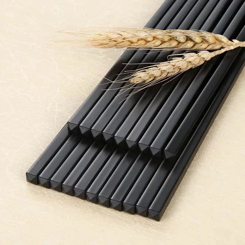 1 pair Japan Sushi Chopsticks Set Alloy Chopsticks Pointed Black High Temperature Resistant Cutlery Kitchen Accessories